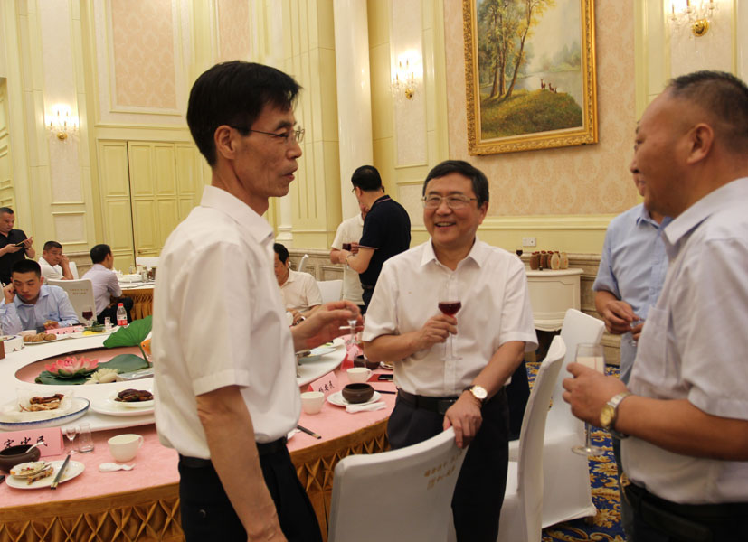 楊安民從業(yè)卅五周年系列報道--“璀璨卅五年，榮耀共分享”紀(jì)念晚宴